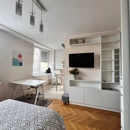 Apartman Corazziego Plac Bankowy Varsó
