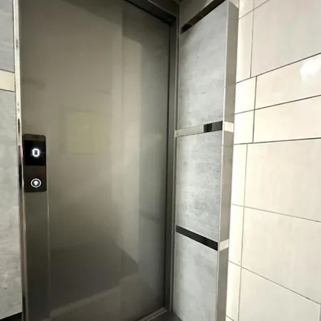 Corazziego Plac Bankowy Apartmán