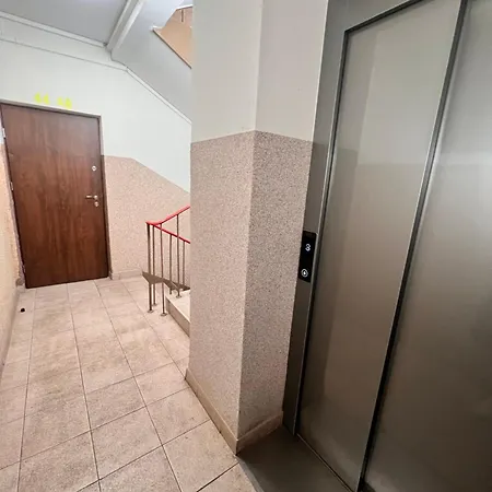 Corazziego Plac Bankowy Apartamento