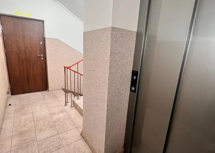 Corazziego Plac Bankowy شقة